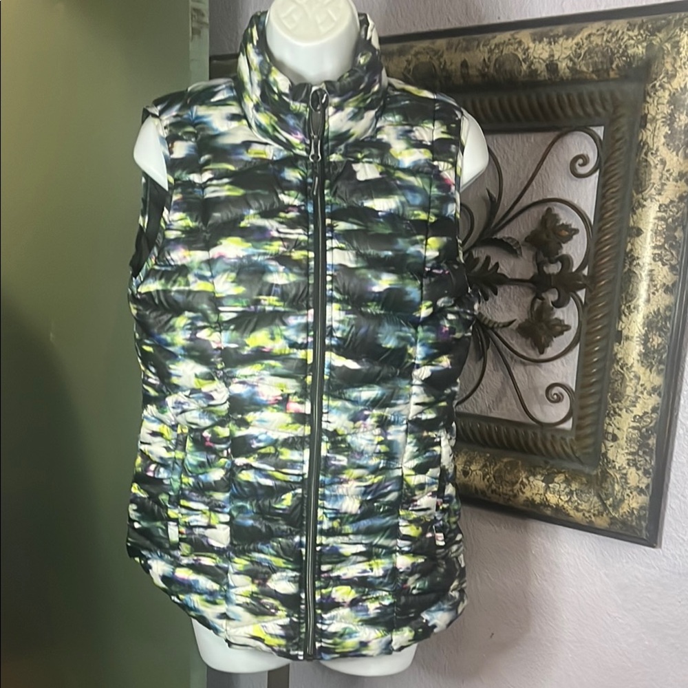 EUC Tangerine Vest - Bright Colorful/ Fun Pattern Zip up Puffer Sz M